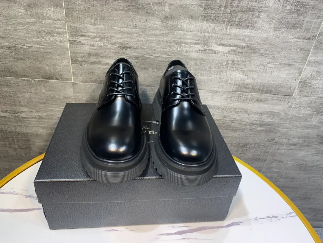 Men's men's shoes 💰760💰 🔥🔥🔥3990prada derby Prada top version thick-soled derby shoes, ken same fabric imported open edge beads, cowhide lining, cowhide feet complete set packaging code number 38-46